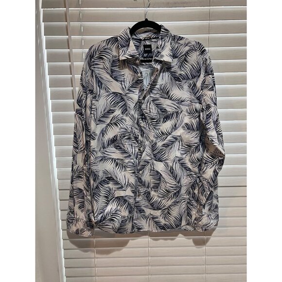 Hugo Boss Long Sleeve Button Up Shirt -‎ Size XL - Picture 1 of 3